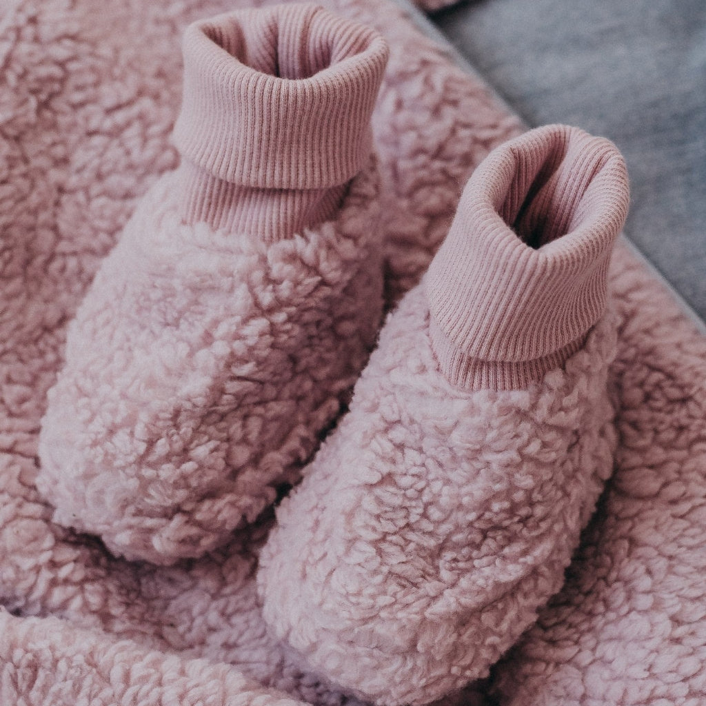 Babyskor Varma babytossor TOBY – i merinoull och bomullsteddy (Flera storlekar)