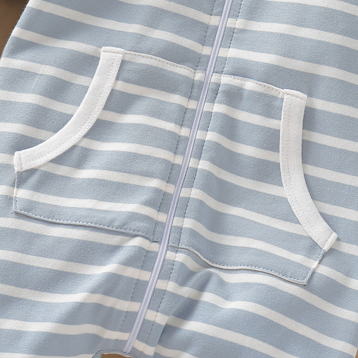 Pyjamas Pyjamas BUSSTRECK – Mjukt och lekfullt sovset för aktiva barn