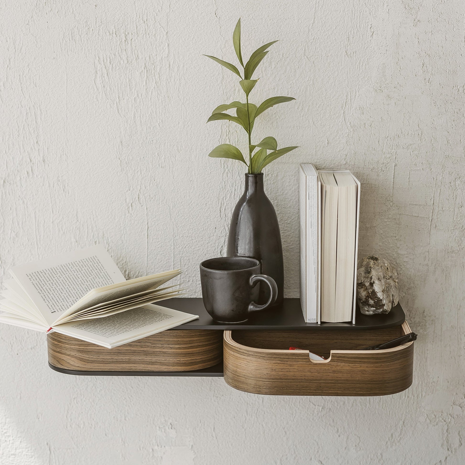 Hylla Vägghylla med 2 lådor VÅGEN – Modern väggförvaring med mjuka former (Flera varianter)