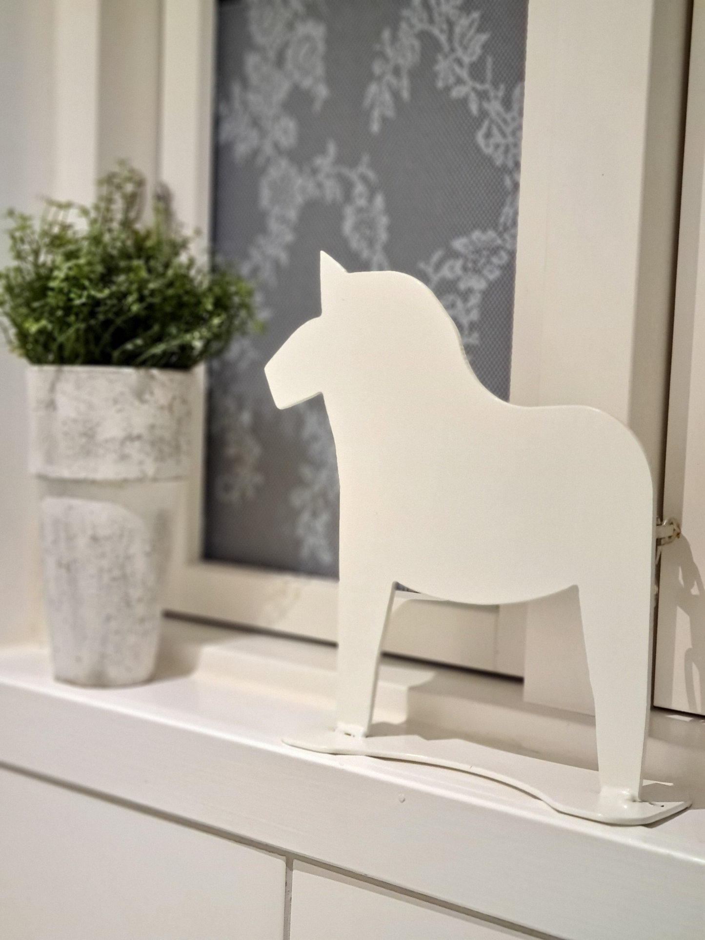 DALAHÄSTEN - Dekoration i plåt