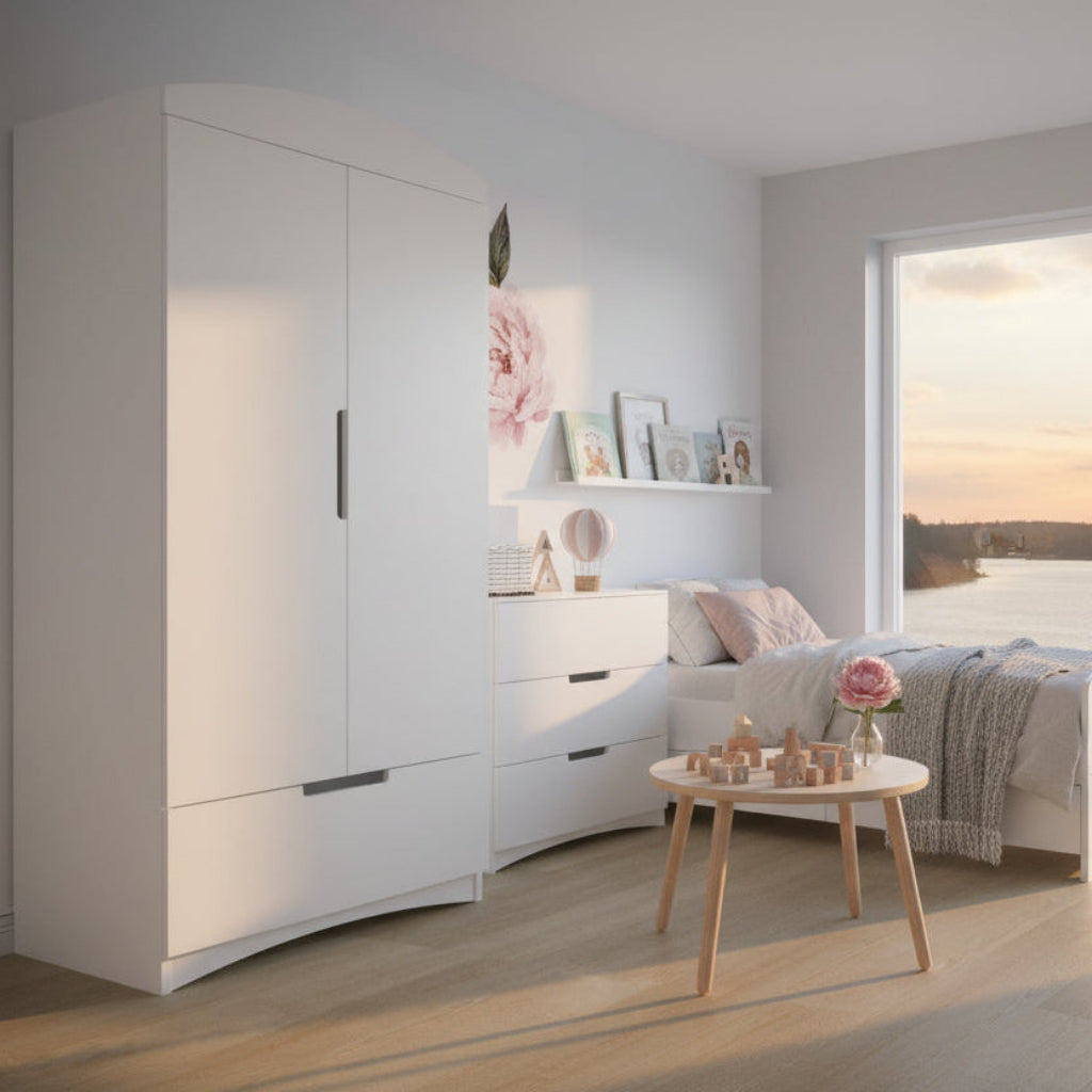 Garderob Garderob KLASSISK – Rymlig och tidlös klädförvaring i massivt trä (90 x 184 cm)