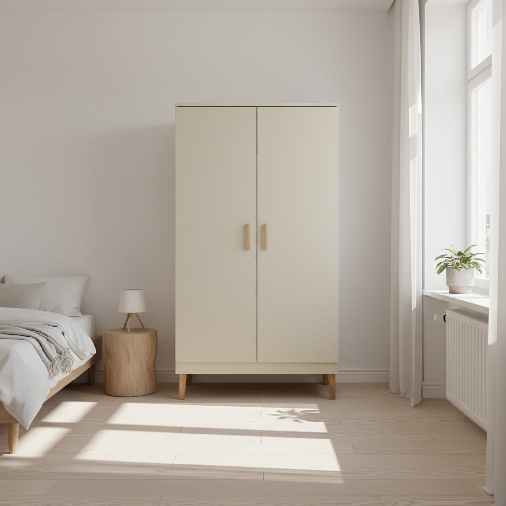 Garderob Garderob KUBI beige – Skandinavisk design med ben i massiv ek (100 x 184 cm)