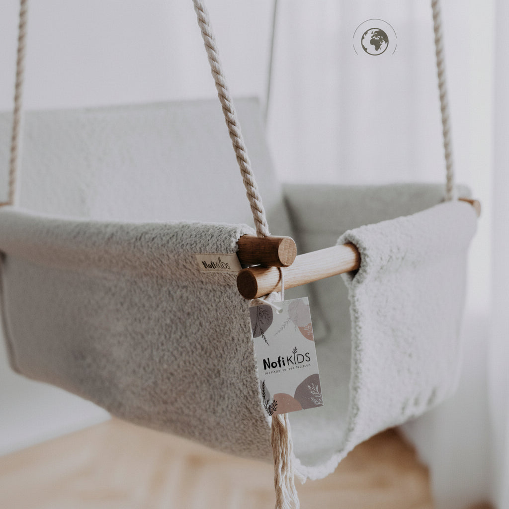 Hänggunga Gunga PLASTFLASKOR – Innovativ design av återvunnen plast