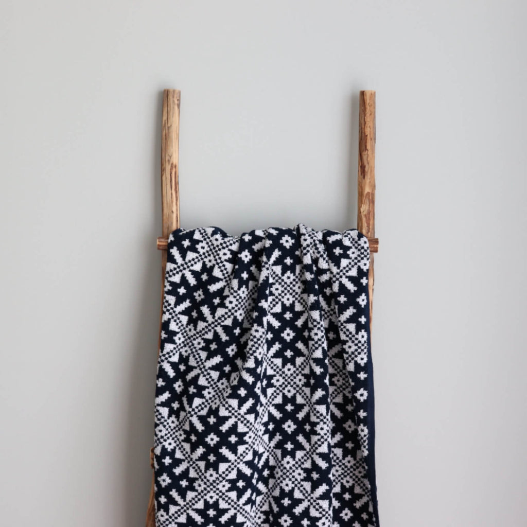 Handduk Handduk VANT PÄRNUMAA – Rustik charm och skandinavisk tradition
