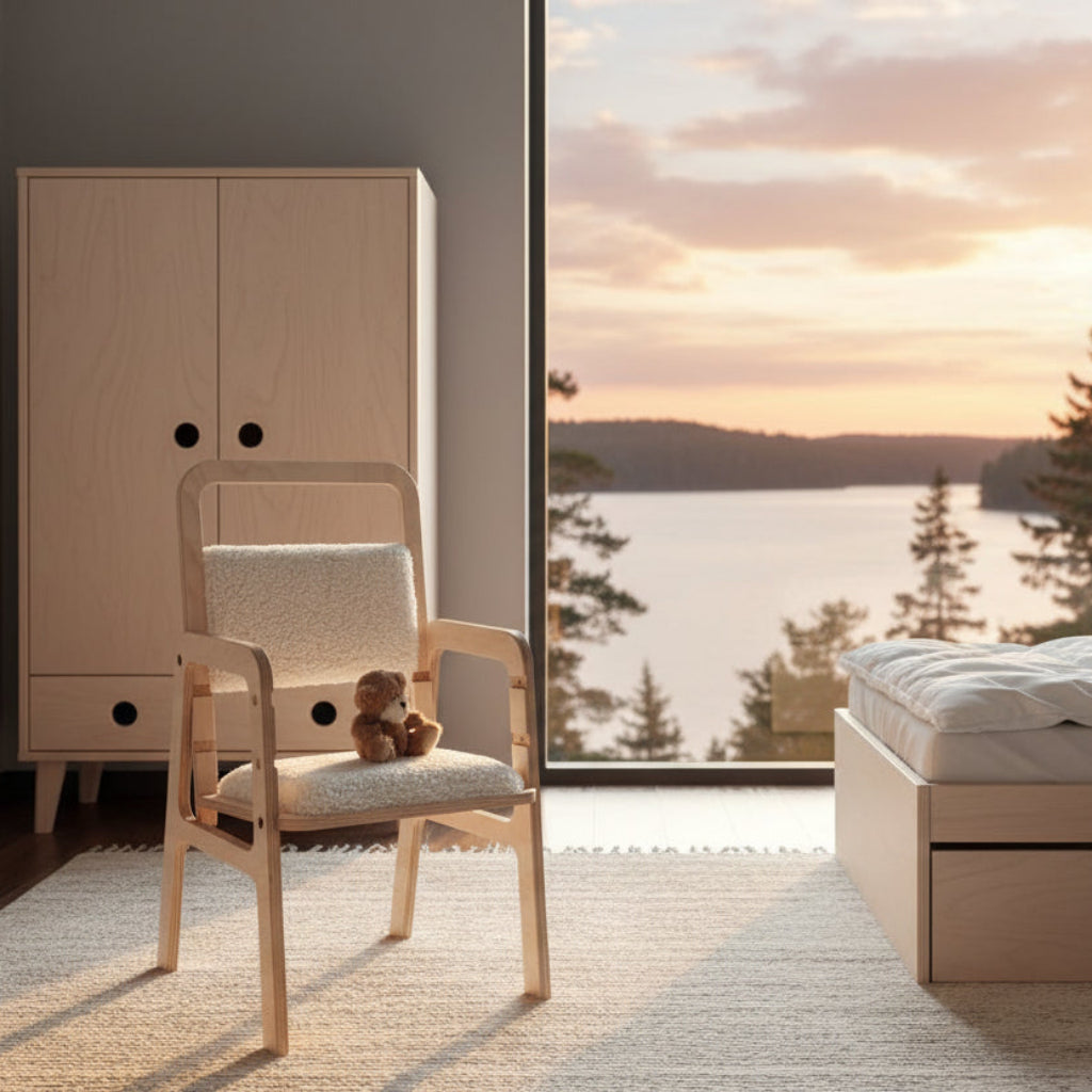 Stol Barnstol LULA vit – En växande sittmöbel för barn (2–12 år)