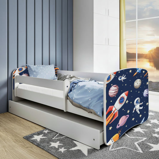 Säng Barnsäng COSMOS – En trygg och stilren sovplats för barnrummet (Flera varianter)