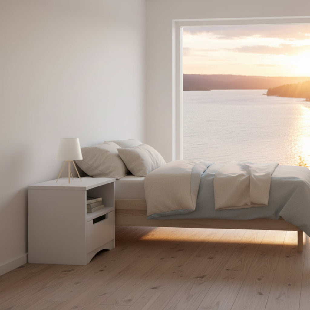 Sängbord Sängbord KLASSISK vit – Stilrent nattduksbord i massivt trä