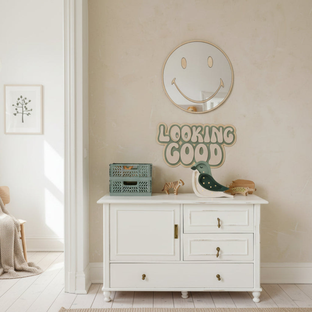 Spegel Spegel EMOJJI – En lekfull detalj för barnrummets väggar