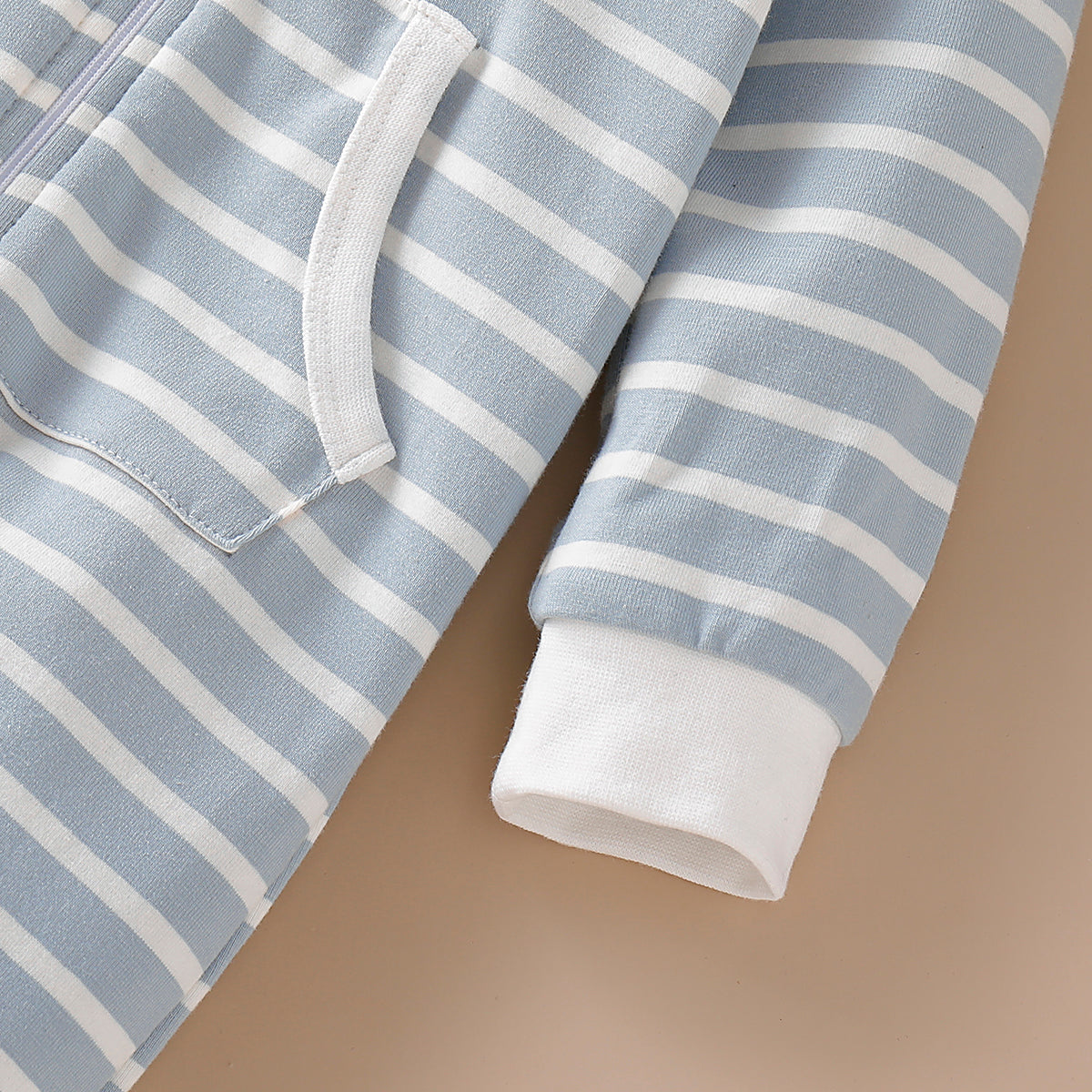 Pyjamas Pyjamas BUSSTRECK – Mjukt och lekfullt sovset för aktiva barn