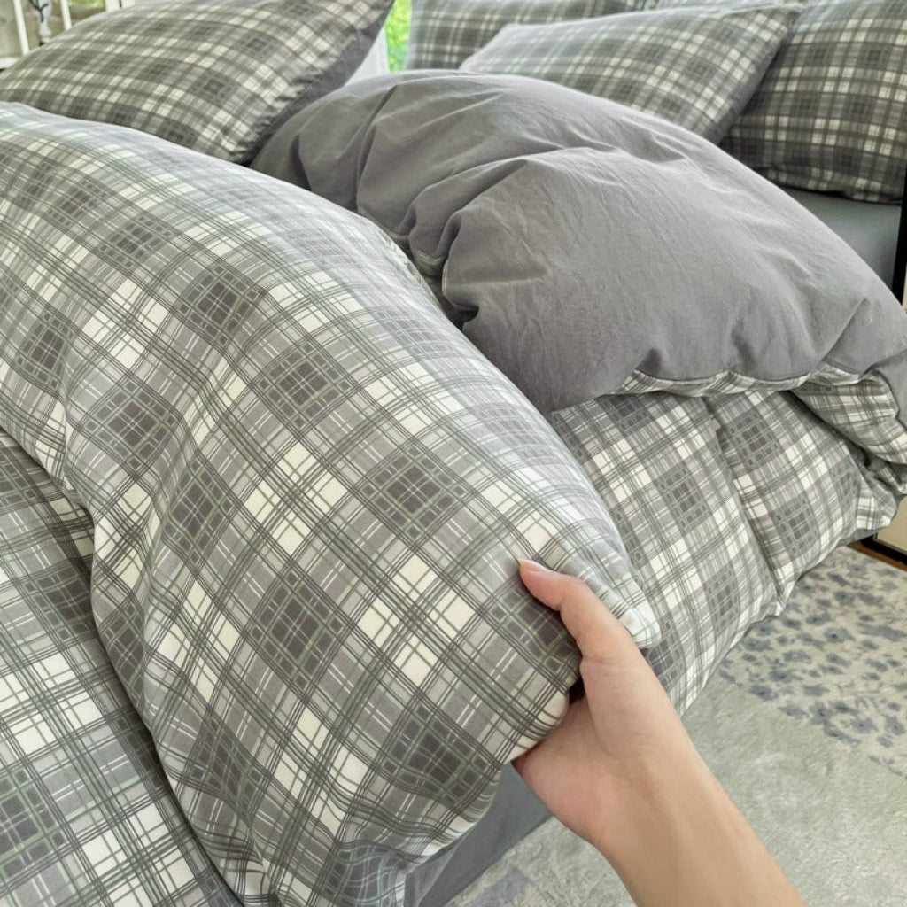 Bäddset Bäddset dubbelsäng MIDSOMMAR – Klassisk skandinavisk design med rutor och ränder (Flera varianter)